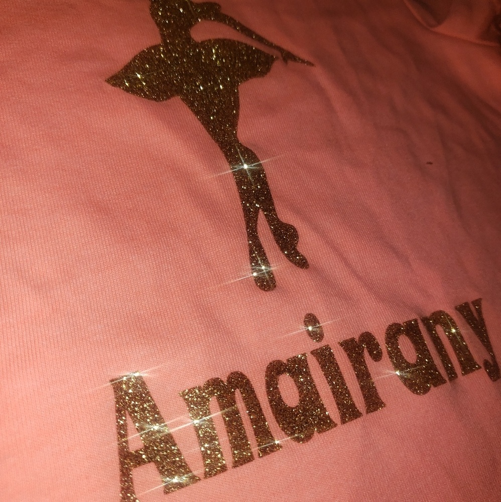 T-shirts/ birthday decorations